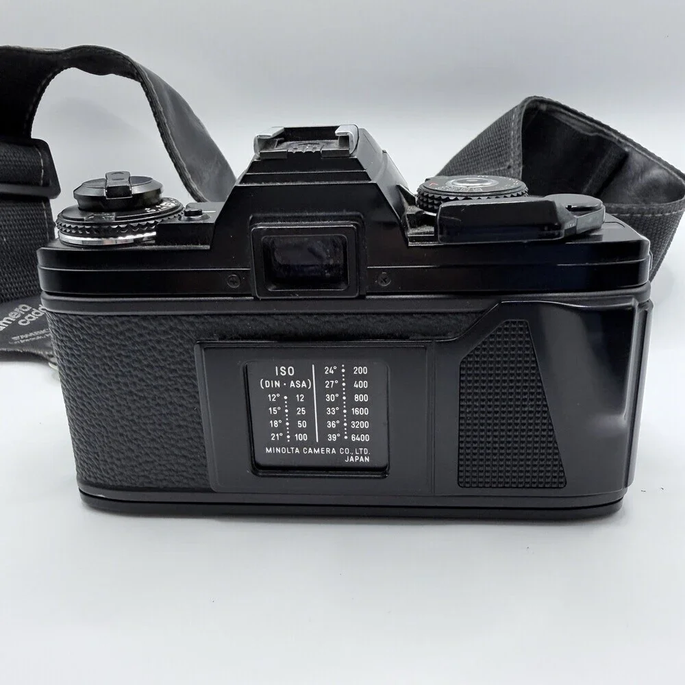 MINOLTA X-700 MPS 35mm Film Camera w/MD 49mm 1:1.7 Lens W/case